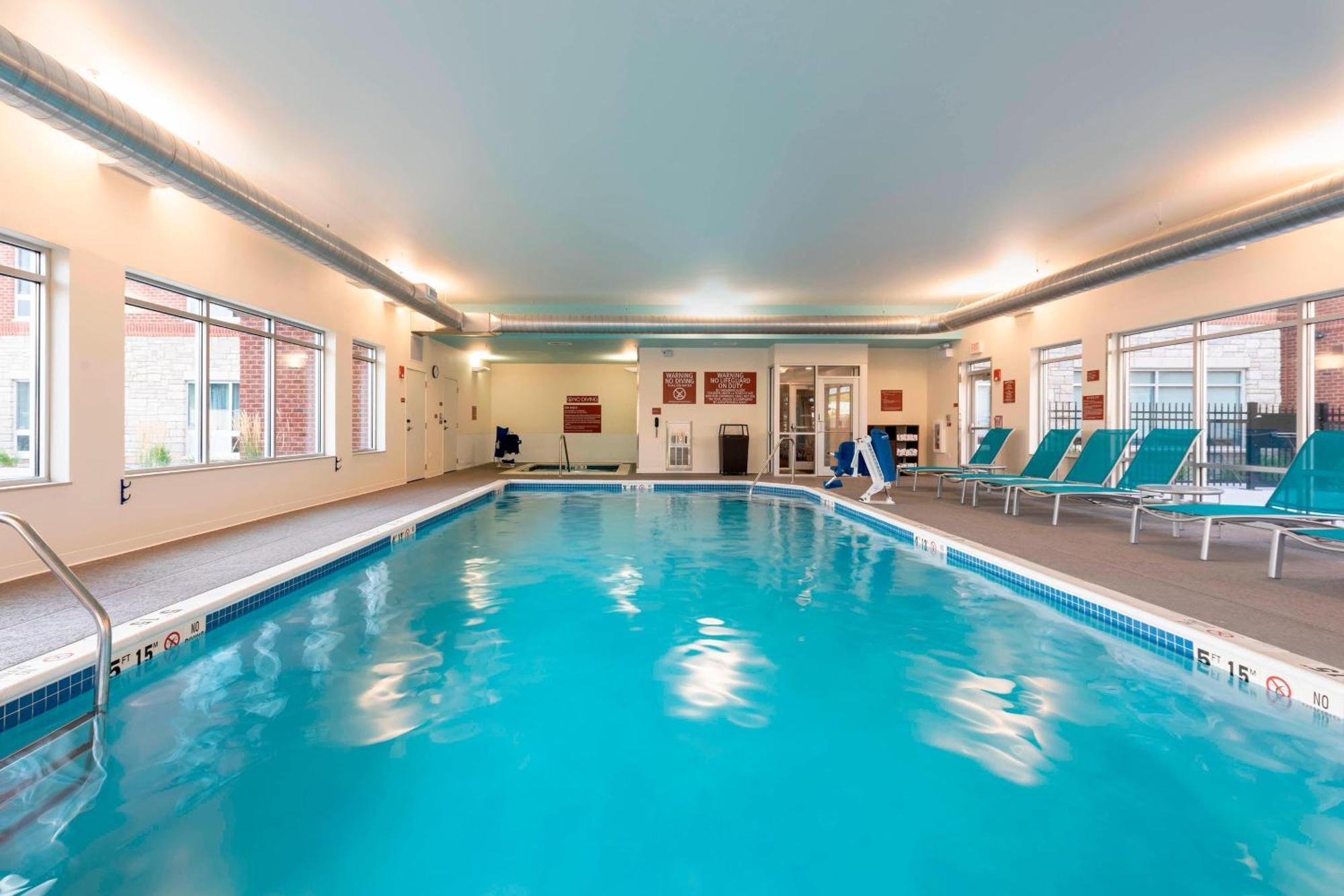 Towneplace Suites By Marriott Louisville North Jeffersonville Buitenkant foto